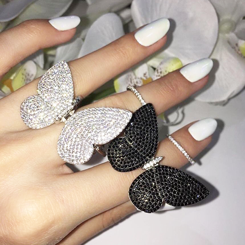 Movable Butterfly Ring - White - Her Teen Dream